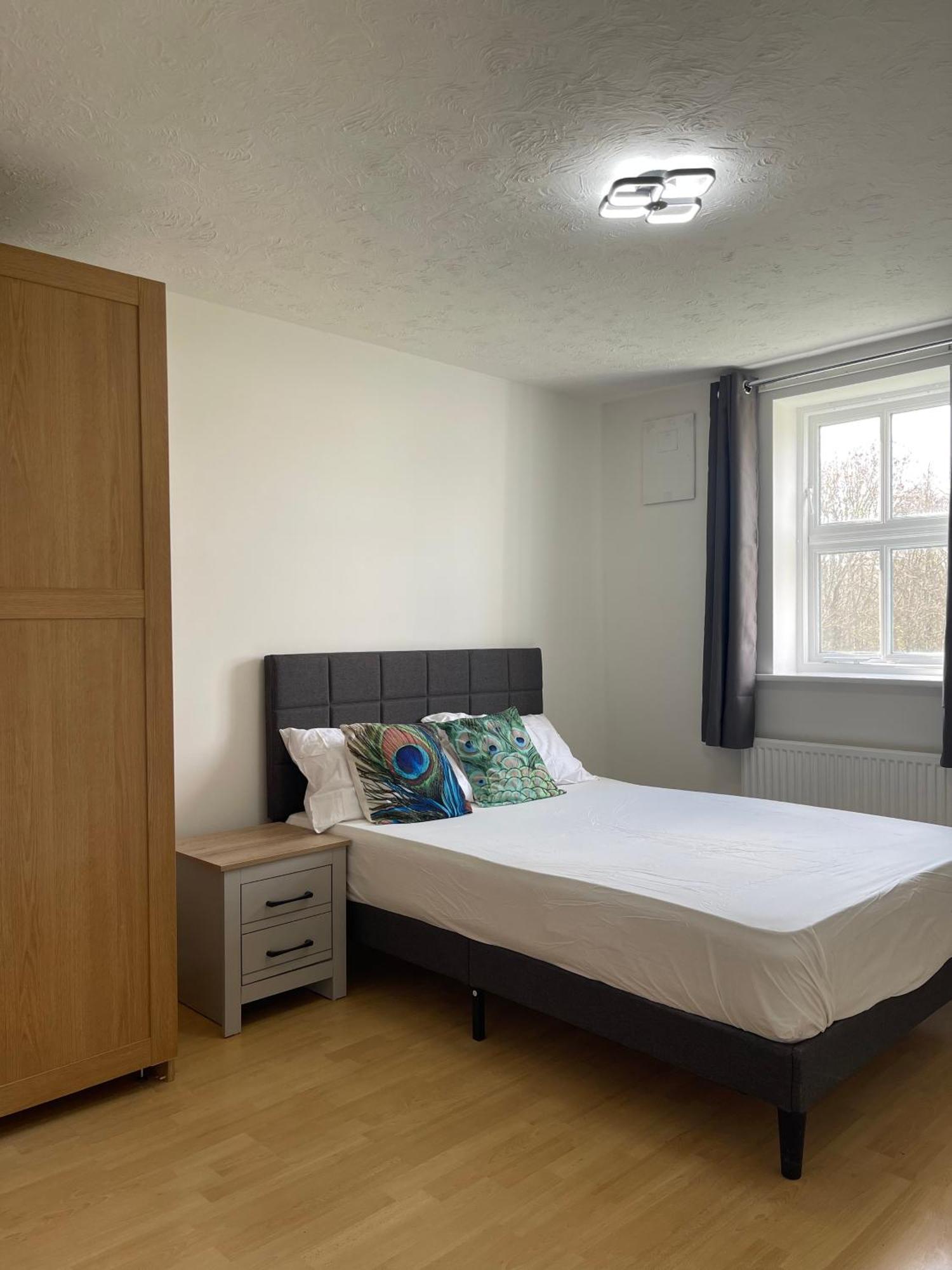 2bed Spacious - 15min To Canary Wharf O2 Excel